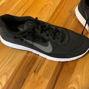 Nike black sneakers